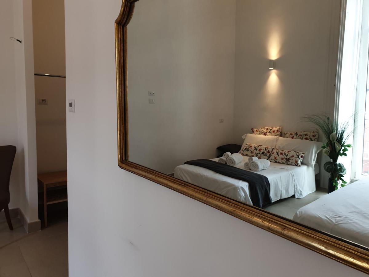 "Infrascata" Cento Metri Dal Mann Apartment เนเปิลส์ ภายนอก รูปภาพ